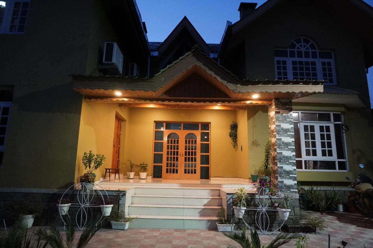 Farsal Villa Srīnagar Exterior foto